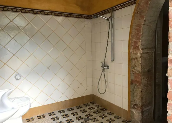 Agriturismo Biologico Ebbio Κατάλυμα σε φάρμα Monteriggioni