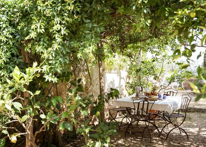 Agriturismo Biologico Ebbio Κατάλυμα σε φάρμα *